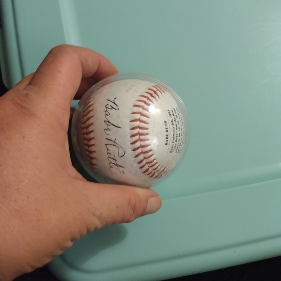 Replica Babe Ruth Baseball - Picture 2 of 3